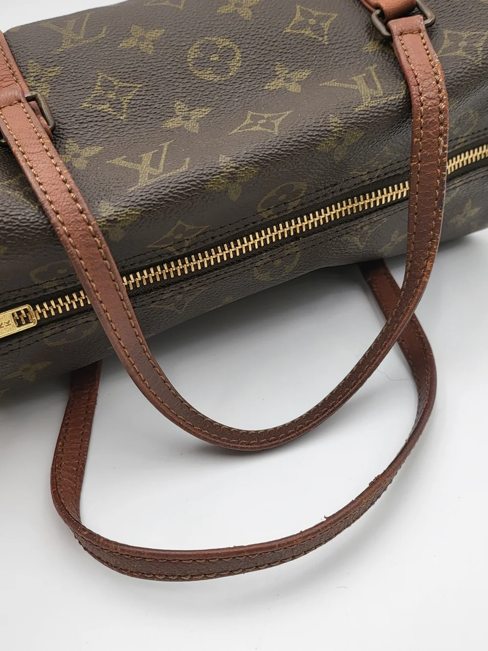 LOUIS VUITTON Monogram Papillon 26 Vintage, Auth.